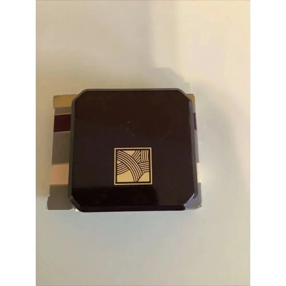 L'Oreal Visuelle Soft Refining Pressed Powder (TRANSPARENCE LIGHT) (.4 oz) NEW